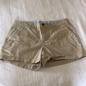 ⭐️Old navy everyday khaki shorts⭐️